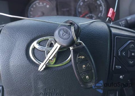 2019 Toyota Tacoma Sr z USA, uszkodzony, nr VIN 5TFRX5GNXKX147938